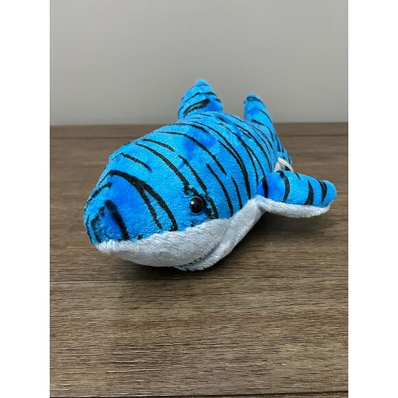 Destination Nation Tiger Shark‎ Plush - Picture 1 of 5